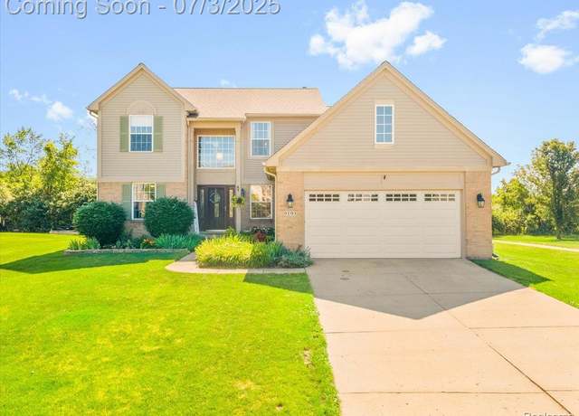 Property at 9193 E Walden Dr, Belleville, MI 48111, 4 beds, 3.5 baths