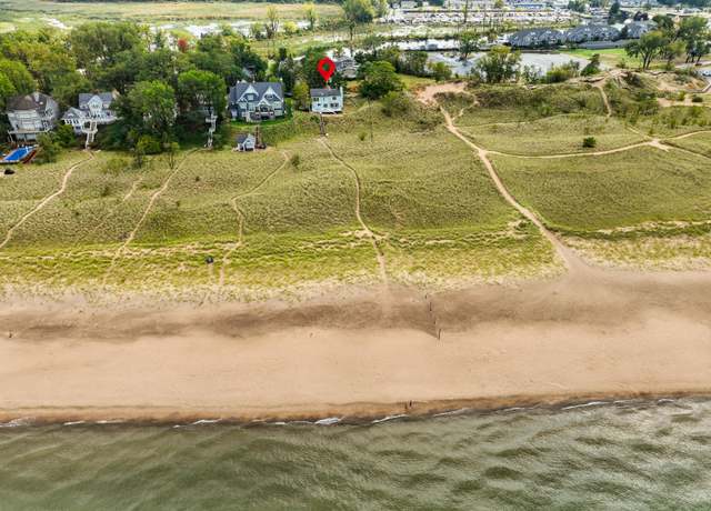 Property at 300 Marquette Dr, New Buffalo, MI 49117, 4 beds, 2.5 baths