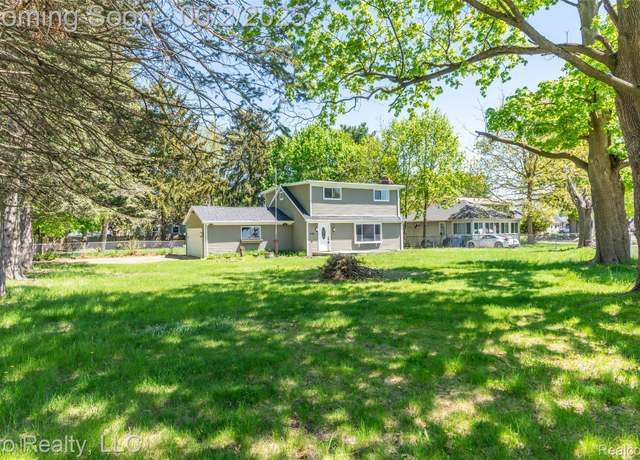Property at 2750 Lansdowne Rd, Waterford, MI 48329, 4 beds, 2 baths