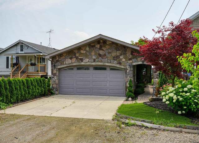 Property at 5403 Pointe Dr, East China, MI 48054, 2 beds, 2 baths