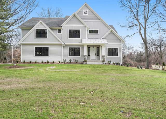 Property at 2928 Pickford Dr SE, Ada, MI 49301, 4 beds, 3.5 baths