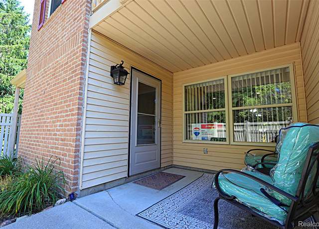 Property at 61278 Greenwood Dr, South Lyon, MI 48178, 2 beds, 2 baths