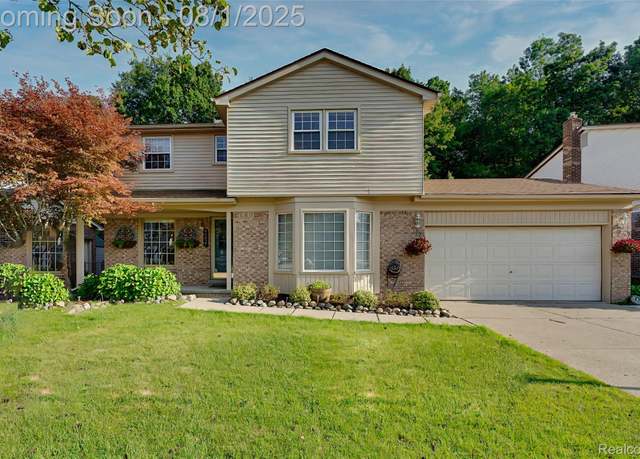 Property at 44827 Leslie Ln, Canton, MI 48187, 4 beds, 2.5 baths