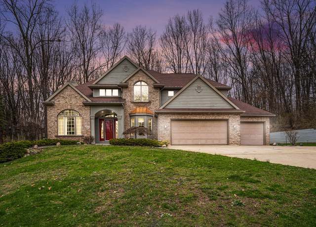 Property at 6420 Breezy Point Ln, Kalamazoo, MI 49009, 4 beds, 2.5 baths