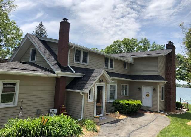 Property at 1555 Eason Rd, Waterford, MI 48328, 4 beds, 2.5 baths