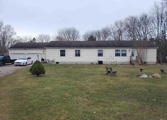 Property at 840 E Washington St, Freeland, MI 48623, 4 beds, 4 baths
