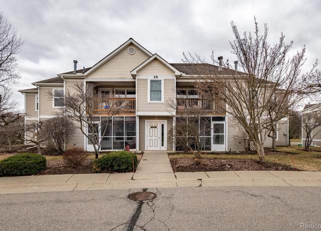 Property at 1563 Oakfield Dr, Ann Arbor, MI 48108, 2 beds, 2 baths