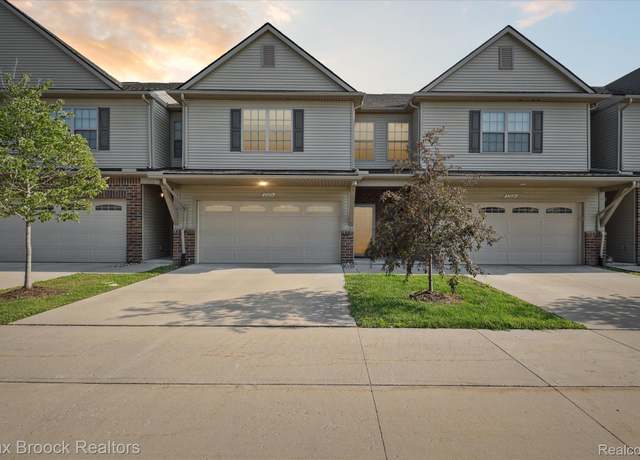 Property at 23236 Clarewood St, Macomb Township, MI 48042, 2 beds, 2.5 baths