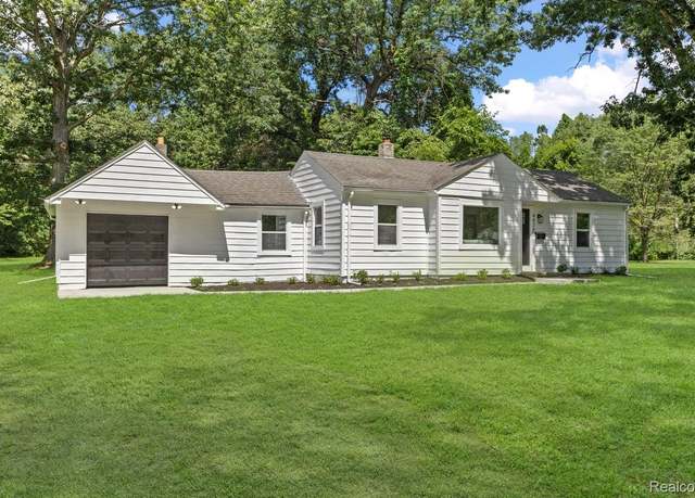 Property at 44260 Clay Rd, Belleville, MI 48111, 3 beds, 1 bath