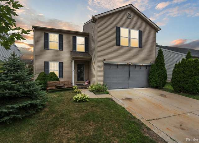 Property at 8627 Cass River Dr, Handy Township, MI 48836, 3 beds, 2.5 baths