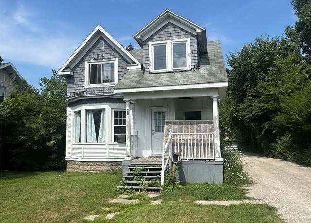 Property at 3815 Military St, Port Huron, MI 48060, 3 beds, 1 bath