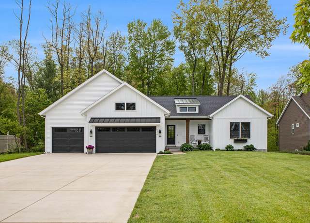 Property at 5346 Eagle Pass Dr, Hudsonville, MI 49426, 4 beds, 3.5 baths