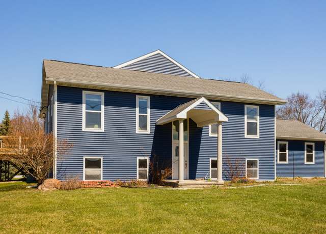 Property at 6524 Kelly Rd, Flushing, MI 48433, 3 beds, 2.5 baths