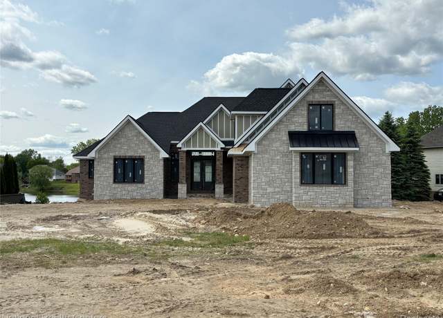 Property at 4572 Coastal Pkwy, White Lake, MI 48386, 3 beds, 3.5 baths