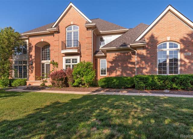 Property at 17601 Rolling Woods Cir, Northville, MI 48168, 4 beds, 3.5 baths
