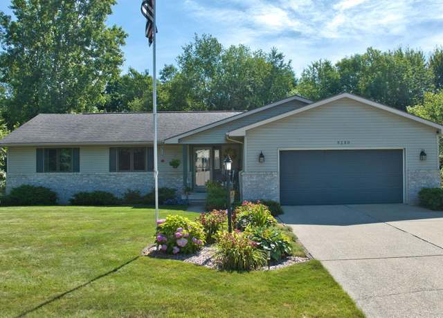 Property at 3230 Kings Brook Dr, Flushing, MI 48433, 3 beds, 3.5 baths