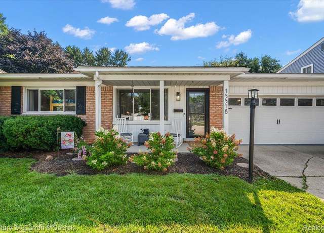 Property at 15518 Comstock St, Livonia, MI 48154, 3 beds, 2 baths