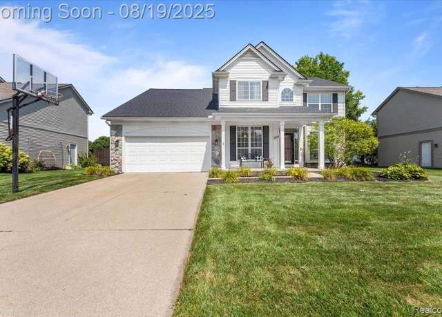 Property at 1098 Colt Dr, South Lyon, MI 48178, 4 beds, 2.5 baths
