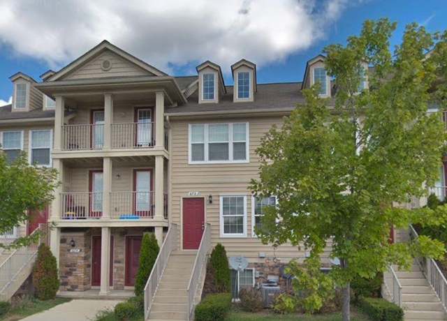Property at 668 Lydia Ln, Pontiac, MI 48341, 2 beds, 2 baths