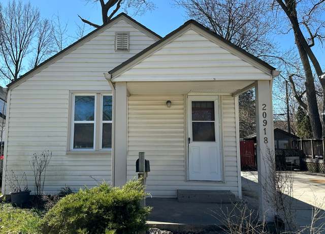 Property at 20918 Hollywood St, Harper Woods, MI 48225, 1 bed, 1 bath