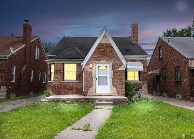 Property at 11110 Wayburn St, Grosse Pointe, MI 48224, 3 beds, 1 bath