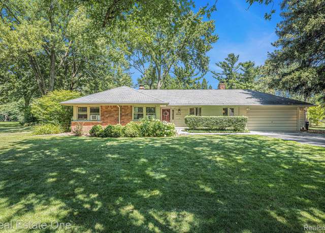 Property at 2846 Pine Hill Drive Dr, Troy, MI 48098, 4 beds, 1.5 baths
