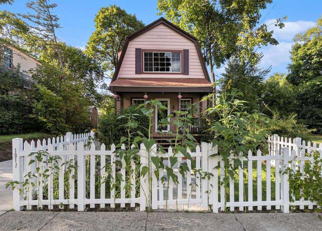Property at 1017 Perry St, Flint, MI 48504, 3 beds, 1.5 baths
