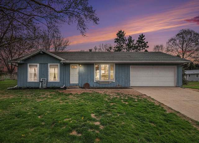 Property at 15048 Diane Dr, Constantine, MI 49042, 2 beds, 2 baths