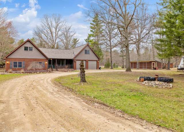 Property at 4824 Little Cedar Creek Dr, Attica, MI 48412, 3 beds, 3 baths