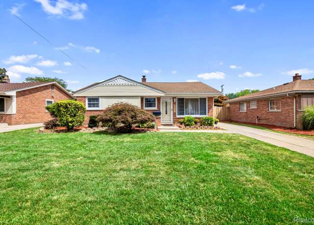 Property at 24636 Pennie St, Dearborn Heights, MI 48125, 3 beds, 1 bath
