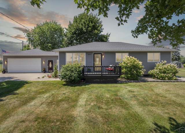Property at 5911 Waldo Ave, Midland, MI 48642, 3 beds, 1.5 baths