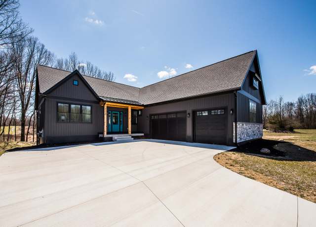 Property at 5215 Grande View Ln, Jackson, MI 49201, 4 beds, 2 baths