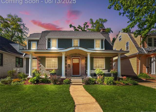 Property at 1630 W Houstonia Ave, Royal Oak, MI 48073, 3 beds, 2.5 baths