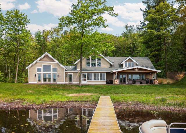 Property at 9569 Pearl Lake Dr, Empire, MI 49630, 6 beds, 4.5 baths
