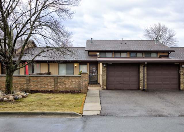 Property at 19889 Villa Dr N, Southfield, MI 48076, 2 beds, 1.5 baths