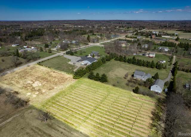 Property at 000 Oakwood RD Parcel A Rd, Ortonville, MI 48462, 1 bath