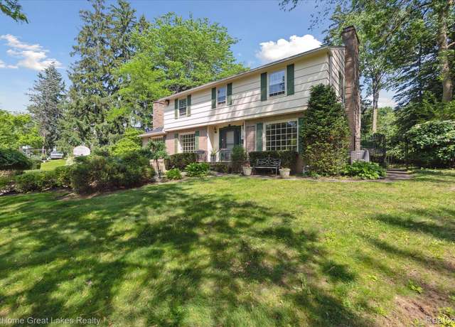 Property at 1831 Hampden Rd, Flint, MI 48503, 4 beds, 2.5 baths