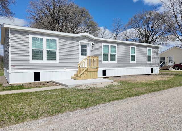 Property at 20768 Kalamazoo Rd, Big Rapids, MI 49307, 3 beds, 2 baths
