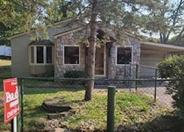 Property at 321 Longspur Ln, Commerce Twp, MI 48382, 2 beds, 1.5 baths