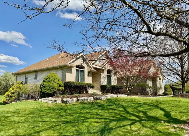Property at 8505 Woodridge Dr, Davison, MI 48423, 3 beds, 3 baths