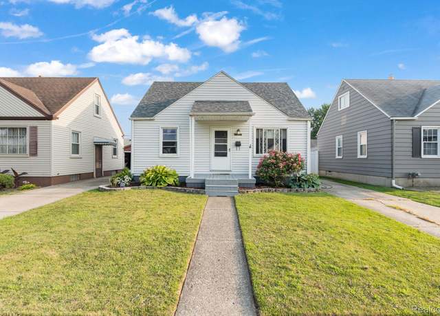 Property at 19704 Rosedale St, St Clair Shores, MI 48080, 3 beds, 1 bath