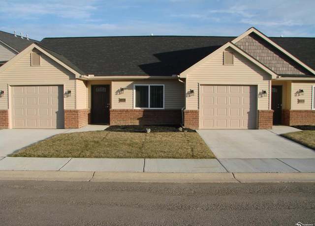 Property at 5100 Volterra Dr, Monroe, MI 48161, 2 beds, 2 baths