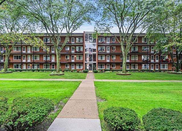 Property at 2915 W 13 Mile Rd #209, Royal Oak, MI 48073, 1 bed, 1 bath