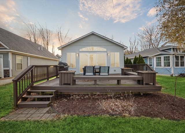 Property at 4807 Downing Dr, Pinckney, MI 48169, 2 beds, 1 bath