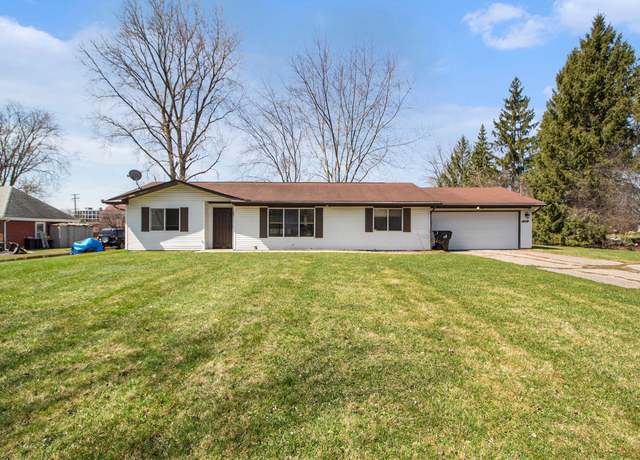 Property at 28531 Greening St, Farmington Hills, MI 48334, 3 beds, 2 baths