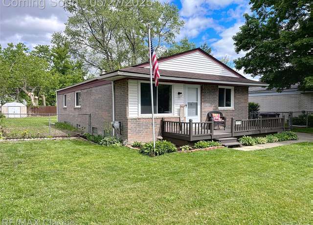 Property at 18316 Floral St, Livonia, MI 48152, 4 beds, 1 bath