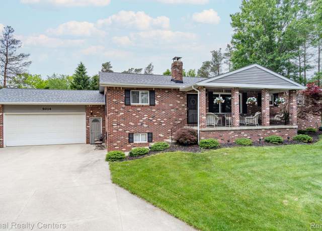 Property at 5014 Walker Rd, Davison, MI 48423, 4 beds, 2.5 baths