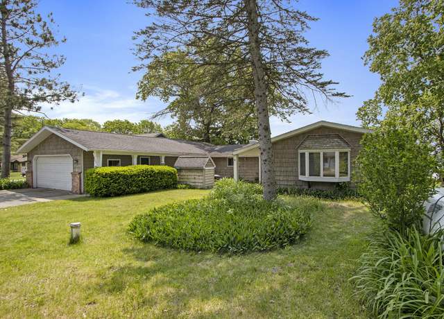 Property at 3992 Grandview Ave, Allegan, MI 49010, 4 beds, 2 baths