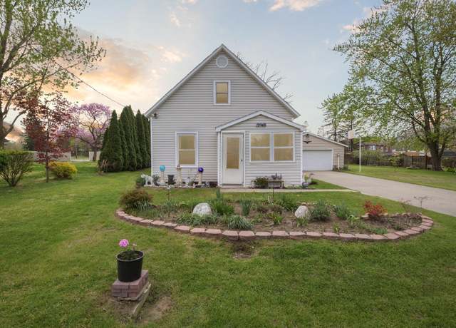 Property at 12948 Peck Ave, Sawyer, MI 49125, 3 beds, 1 bath