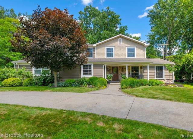 Property at 2511 Birch Harbor Ln, West Bloomfield, MI 48324, 3 beds, 3.5 baths